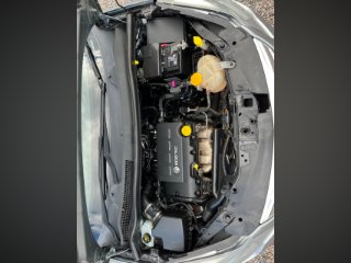 /photos/9801/033bc373-df93-3bc9-3450-76e7608ab8cd_i320x240.jpg