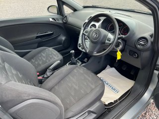 /photos/9801/5d6ef4b8-e1a9-de15-b06c-9cedd1b76da1_i320x240.jpg